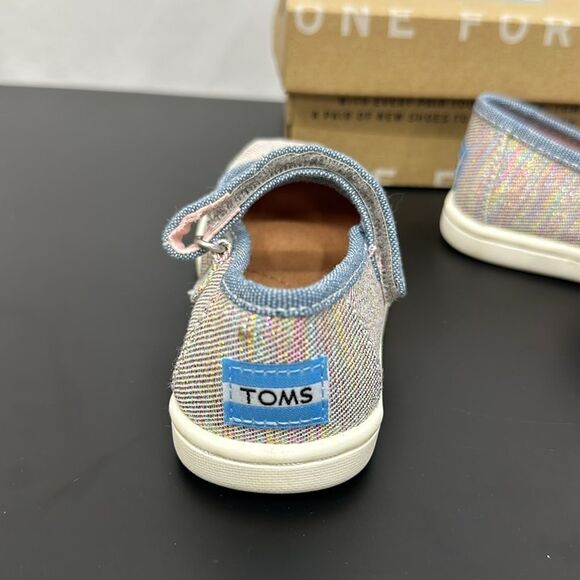 Brand new Toms baby shoes sz 6 - Picture 3 of 5